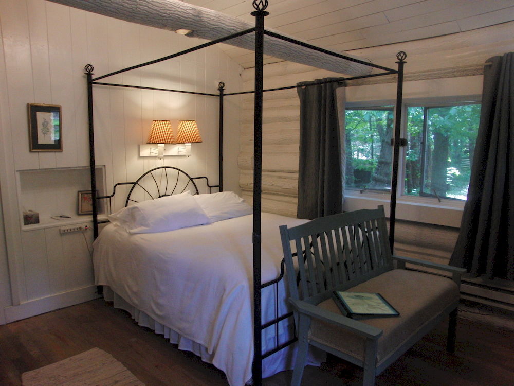 The Pines Cottages Woodfin Exterior photo